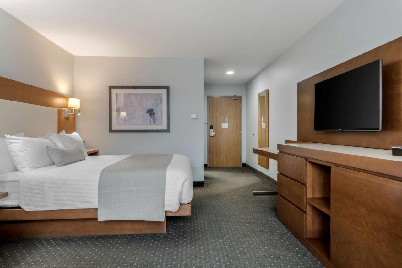 Hotel Western Conference Centre 3*